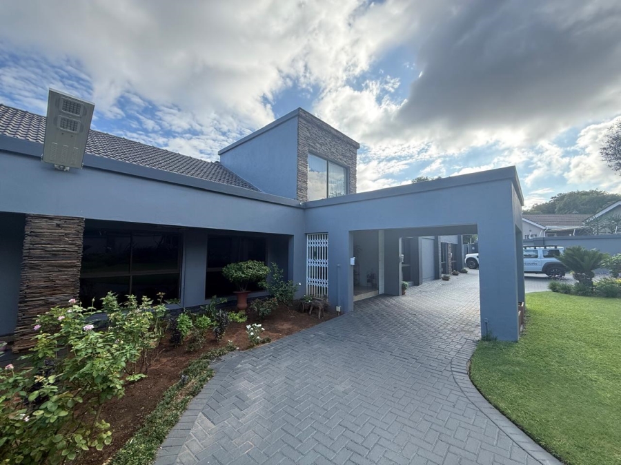 3 Bedroom Property for Sale in Protea Park North West